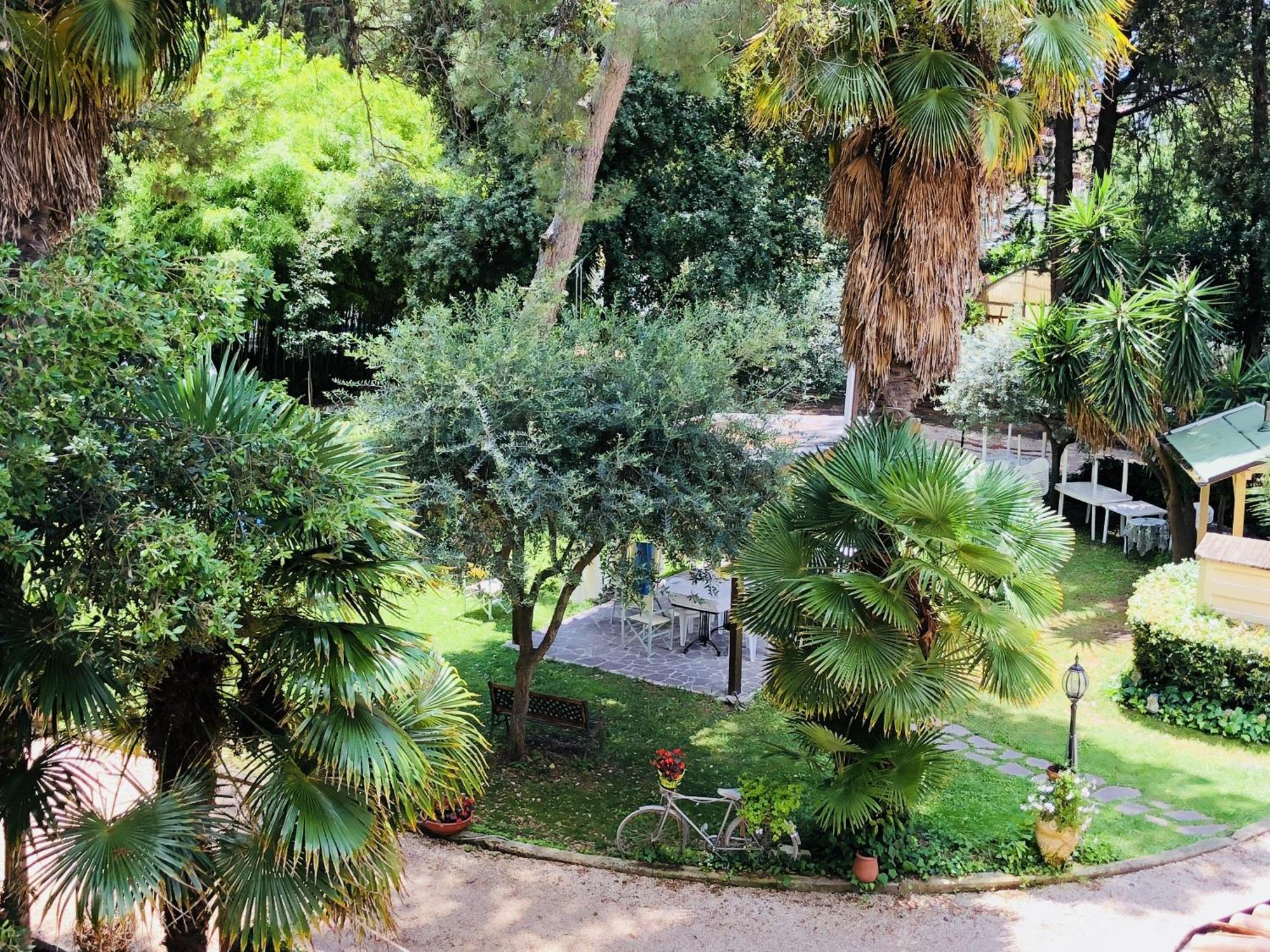 Villa Berghella Montesilvano Marina Exterior foto